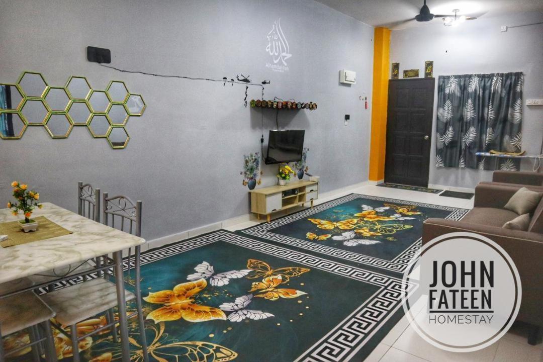 Apartment Manjung John Faten